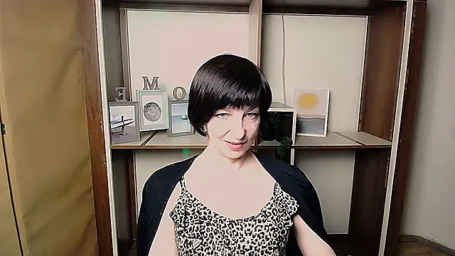  AngeliaFlow  online show from February 2026 11:00:02 AM