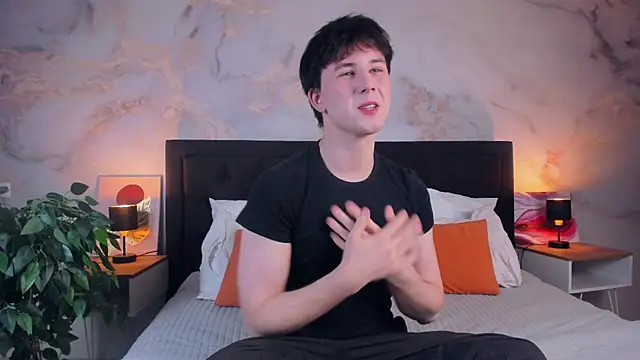 Snapshot of AdrianoAubert chatting on November 2025 03:17:01 AM AdrianoAubert online show from November 2025 03:17:01 AM