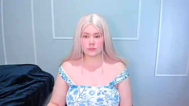  leana  online show from December 2025 07:55:01 PM