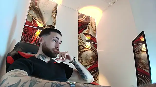 Luke davis01 online show from January 2026 01:13:01 PM