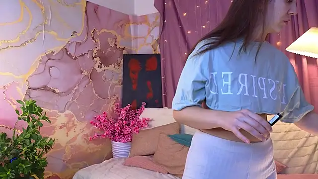 PortiaBellew online show from February 2025 07:24:02 AM