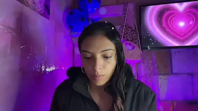 Snapshot of Skye_Moore chatting on July 2026 12:30:02 PM Skye Moore online show from July 2026 12:30:02 PM