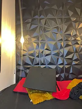 Snapshot of MiaCurly3 chatting on March 2026 11:40:01 PM MiaCurly3 online show from March 2026 11:40:01 PM