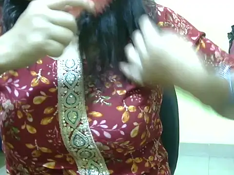 Your cutiepie  online show from October 2025 05:17:01 PM