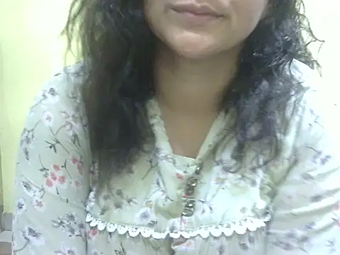 Your cutiepie  online show from February 2026 06:23:01 PM