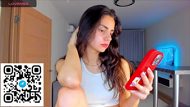 EmiliaZen online show from November 2025 03:56:02 PM