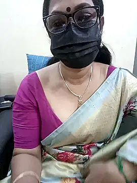 Snapshot of niiveditha chatting on February 2025 04:46:01 PM niiveditha online show from February 2025 04:46:01 PM