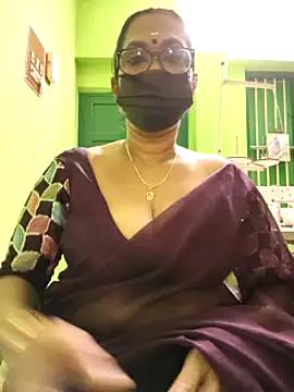 Snapshot of niiveditha chatting on February 2025 06:27:02 AM niiveditha online show from February 2025 06:27:02 AM