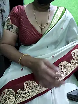 Snapshot of niiveditha chatting on October 2025 02:36:02 PM niiveditha online show from October 2025 02:36:02 PM