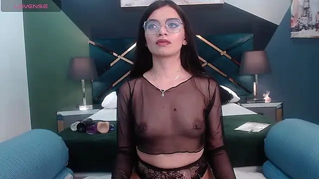 Snapshot of Emerald_gh chatting on February 2025 02:57:02 AM Emerald gh online show from February 2025 02:57:02 AM