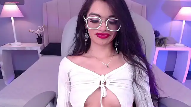 Snapshot of Emerald_gh chatting on September 2025 09:16:02 PM Emerald gh online show from September 2025 09:16:02 PM