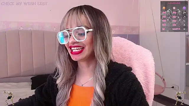 Snapshot of Emerald_gh chatting on October 2025 03:40:02 AM Emerald gh online show from October 2025 03:40:02 AM