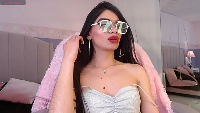 Snapshot of Emerald_gh chatting on November 2025 05:19:02 AM Emerald gh online show from November 2025 05:19:02 AM