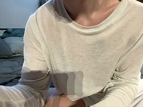 Julian wins online show from February 2025 02:47:02 AM