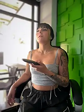 Dulce  Boyd online show from October 2025 01:10:02 PM