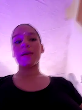 Abbiee 8 online show from October 2025 11:12:02 PM