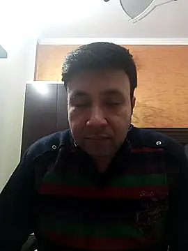 innocentboy1987 online show from December 2025 05:02:02 AM