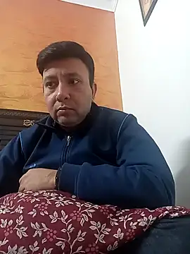 innocentboy1987 online show from December 2025 05:02:01 AM