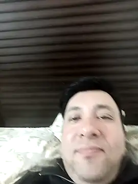 innocentboy1987 online show from February 2026 11:28:02 AM