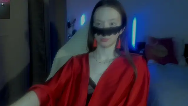 Snapshot of holyharlot chatting on February 2025 03:40:01 PM holyharlot online show from February 2025 03:40:01 PM