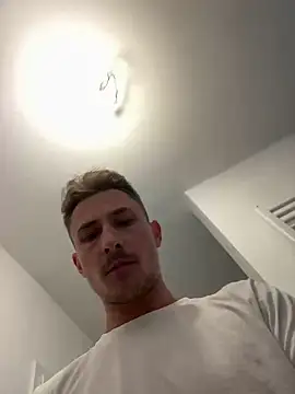 Snapshot of Boddy1301 chatting on September 2025 04:34:02 PM Boddy1301 online show from September 2025 04:34:02 PM