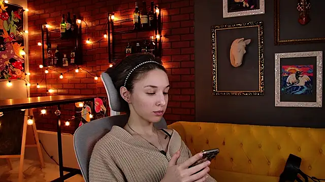 PhilippaAdamas online show from March 2026 12:38:02 AM