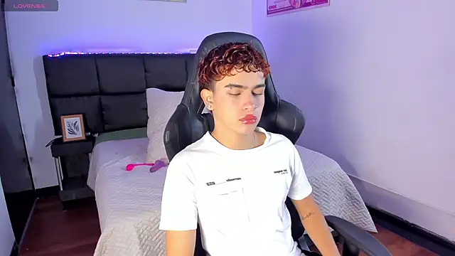 Aiiden 15 online show from November 2025 01:00:02 PM