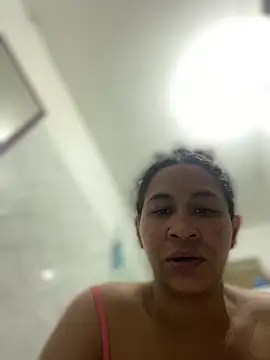 Carola-Ross online show from December 2025 05:29:01 PM