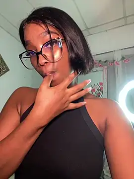 blackgril12 online show from February 2026 11:21:02 PM