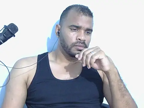 Snapshot of YOX22 chatting on September 2025 05:29:02 AM YOX22 online show from September 2025 05:29:02 AM