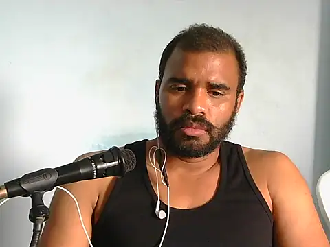 YOX22 online show from February 2026 09:19:01 PM