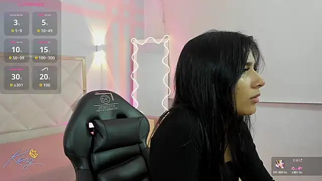 Snapshot of Gaby_tay1 chatting on April 2026 03:21:02 AM Gaby tay1 online show from April 2026 03:21:02 AM