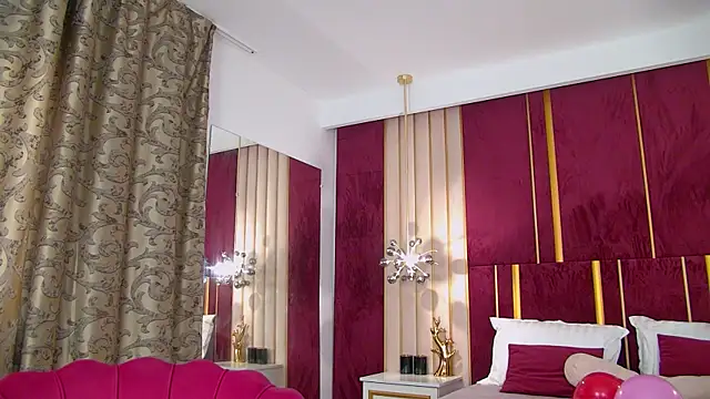 Snapshot of ChloeSins_ chatting on March 2025 08:37:02 AM ChloeSins online show from March 2025 08:37:02 AM