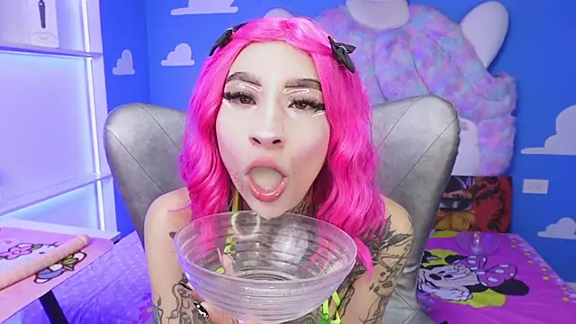 miss   angel online show from October 2025 06:08:02 PM