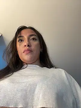 Snapshot of KarolVega- chatting on February 2025 06:09:02 PM KarolVega- online show from February 2025 06:09:02 PM