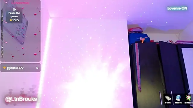 Annaa Brooks online show from March 2025 09:00:02 PM