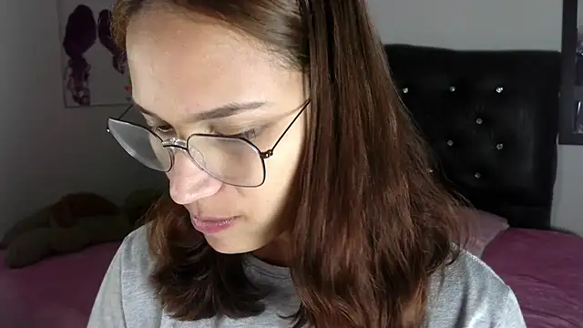 Snapshot of Auroraa_soul chatting on November 2025 08:18:01 PM Auroraa soul online show from November 2025 08:18:01 PM