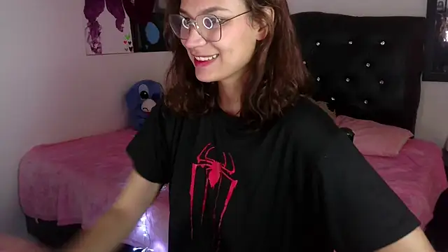 Snapshot of Auroraa_soul chatting on November 2025 07:47:02 PM Auroraa soul online show from November 2025 07:47:02 PM