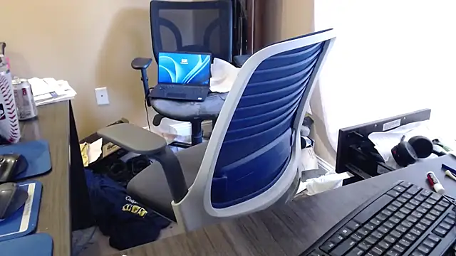 olderandwiser2 online show from September 2025 06:32:02 PM