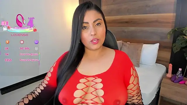 Snapshot of sol_valeria chatting on October 2025 07:05:01 PM sol valeria online show from October 2025 07:05:01 PM