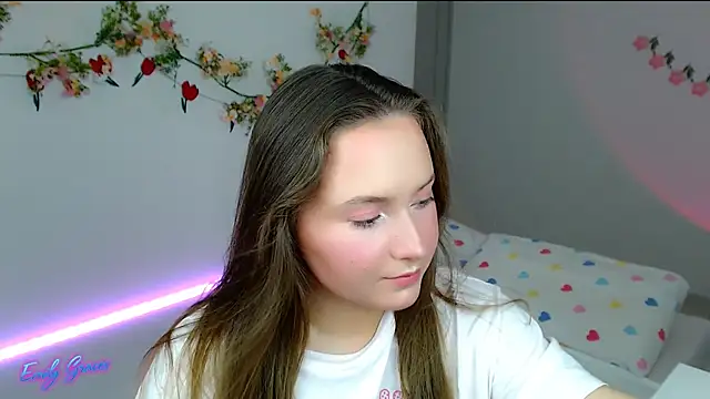 Snapshot of EmilyxxGraces chatting on April 2026 06:14:02 PM EmilyxxGraces online show from April 2026 06:14:02 PM