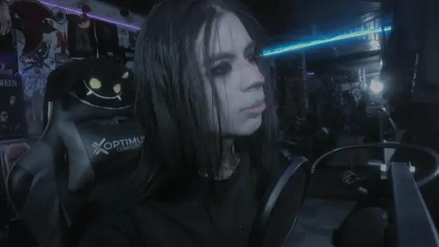 Snapshot of rotten_dreams chatting on March 2025 11:12:01 PM rotten dreams online show from March 2025 11:12:01 PM