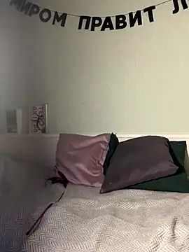 MollyBer online show from October 2025 07:26:02 PM