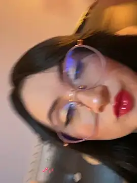 ValentinaOrtiz3 online show from December 2025 12:41:02 AM