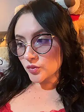 ValentinaOrtiz3 online show from December 2025 11:24:02 PM