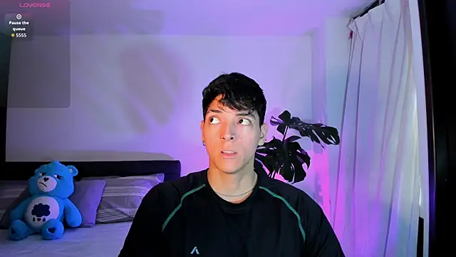 Snapshot of _JacobMiller__ chatting on September 2025 02:08:01 PM JacobMiller online show from September 2025 02:08:01 PM