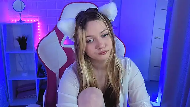 SweetieAngela online show from December 2025 01:39:01 PM