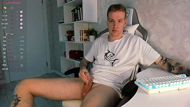 Snapshot of jaffersonlouis chatting on March 2025 02:15:02 PM jaffersonlouis online show from March 2025 02:15:02 PM