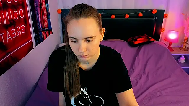 Lika 0ne online show from November 2025 11:54:01 AM