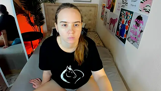 Lika 0ne online show from February 2026 12:42:02 PM